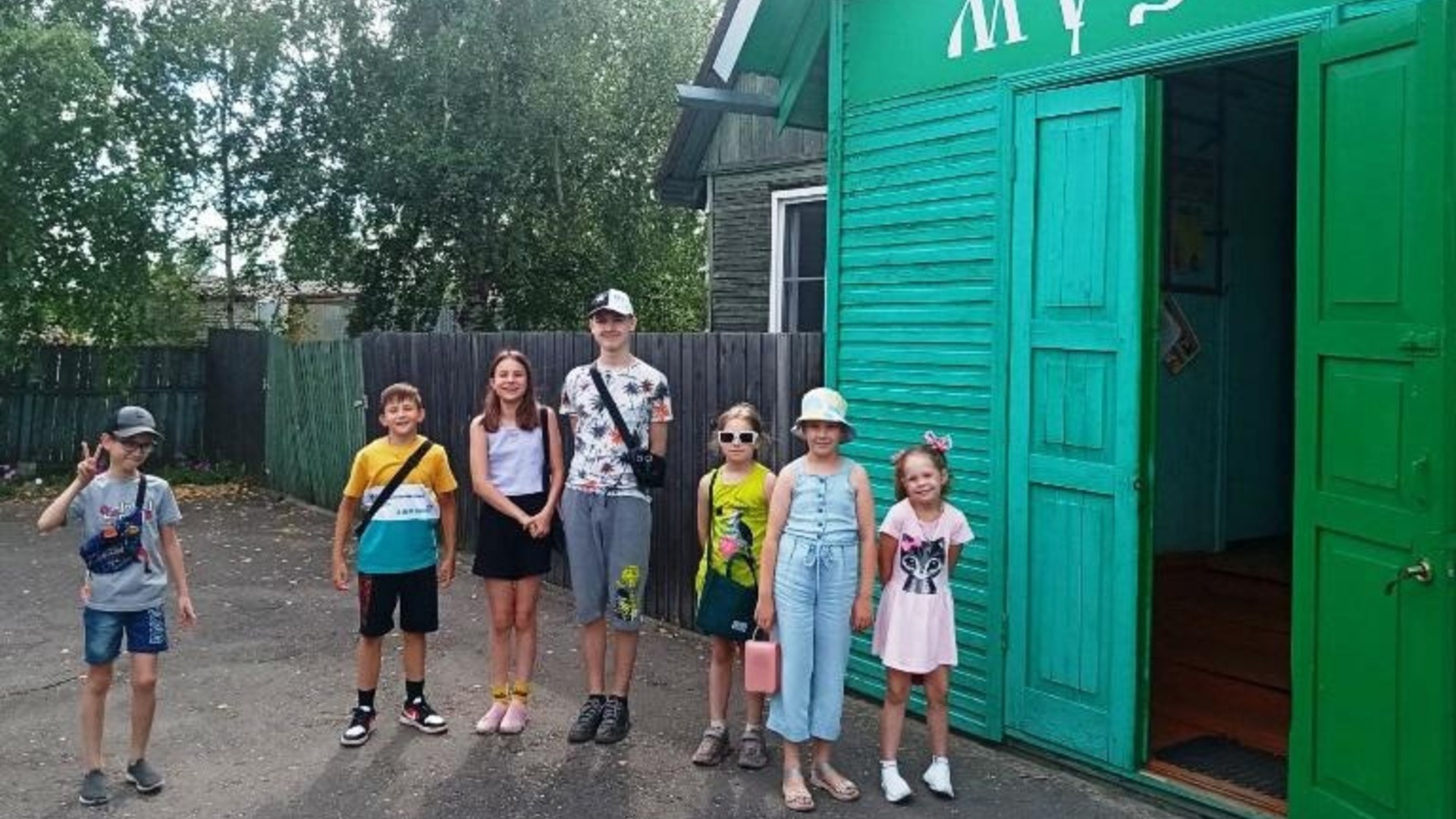РВО «Знайка» Детской библиотеки посетила квест «Русская изба»