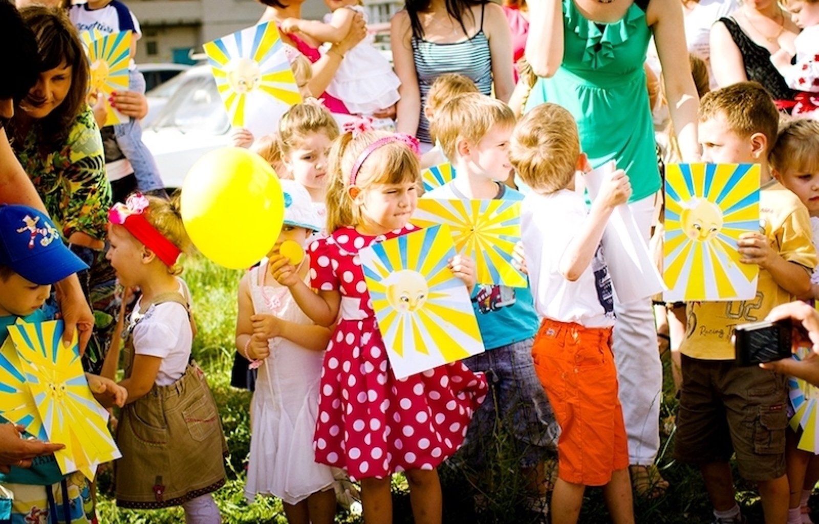 Игровая 1 июня. День защиты детей празднование. Праздник день защиты детей в саду. Летние мероприятия для детей. Летний праздник в детском саду на улице.
